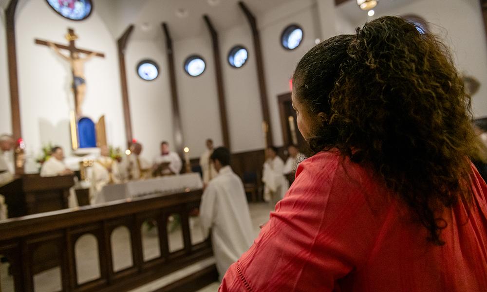 A ‘Beautiful Chapel to Honor the Presence of Jesus’ 9