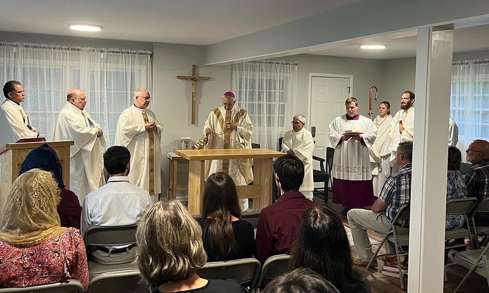 Bishop Blesses New Chapel for UAH Students