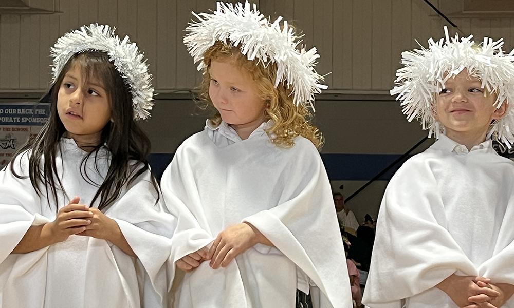 Students Portray Live Nativity and Living Advent Wreath 4