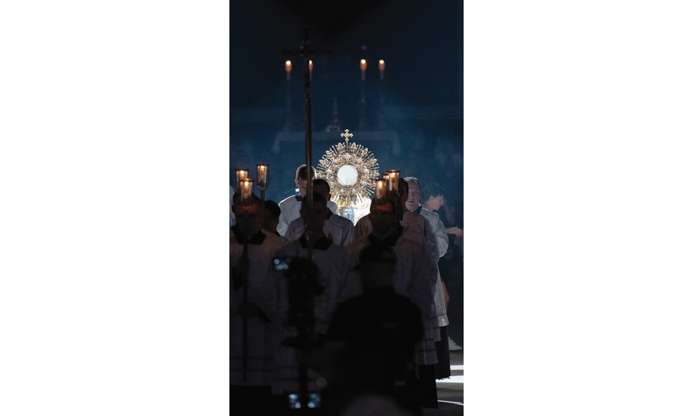 Who am I that the highest King would welcome me? 4