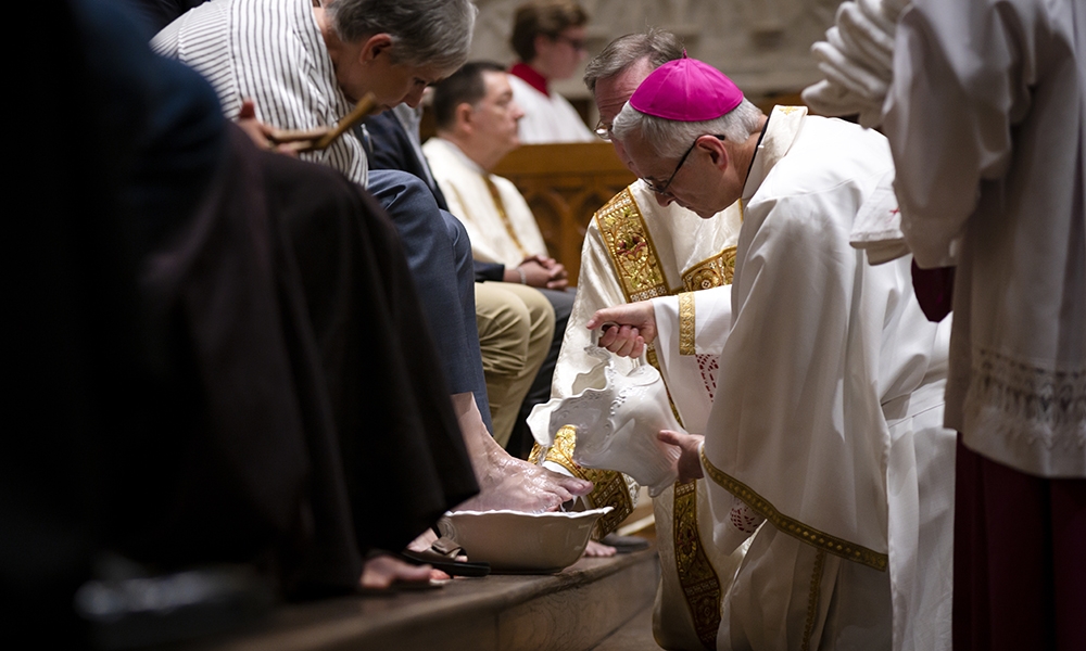 ov-raica Holy Thursday