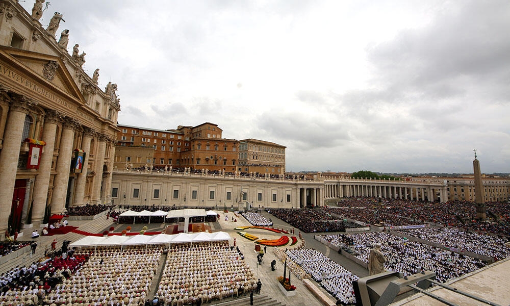 Canonizing Holy Men and Women