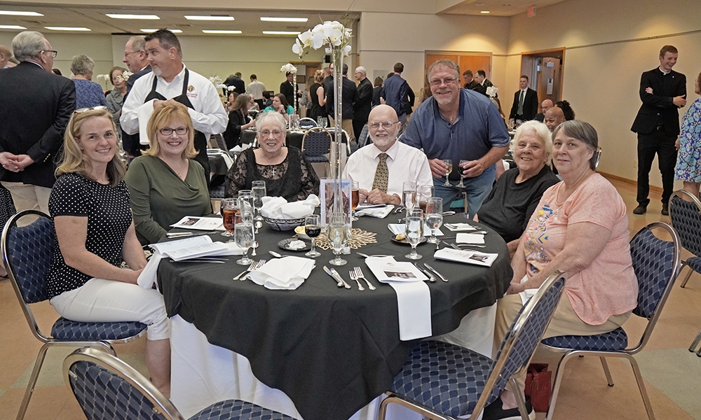 ov-seminarian dinner 5