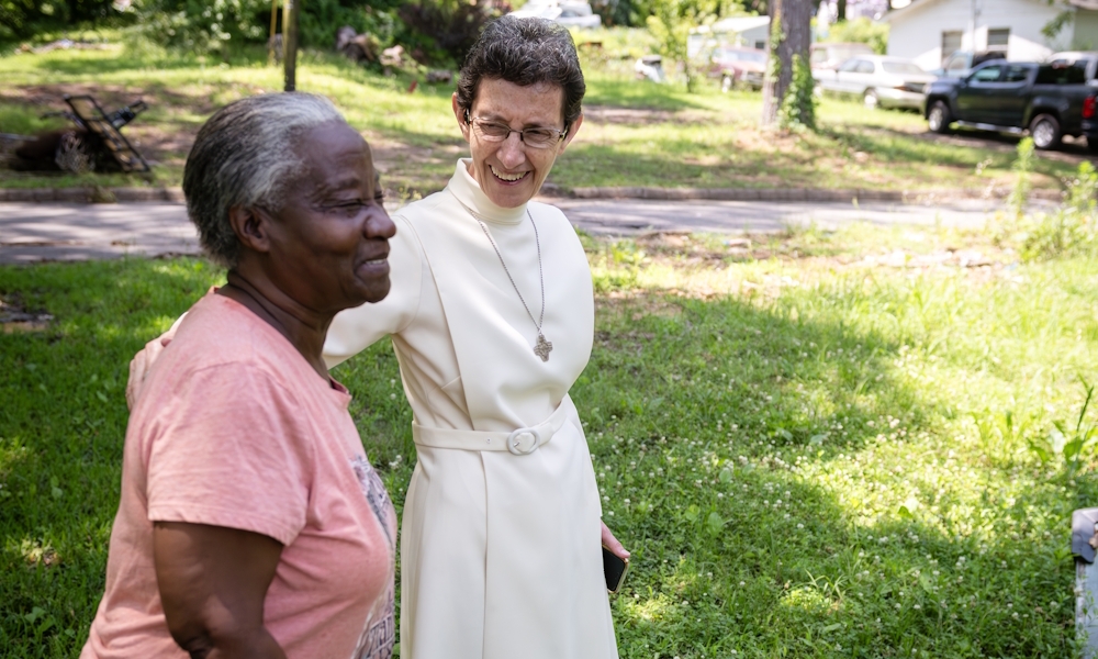 ‘Be a brother and sister to those who are around you’ 0